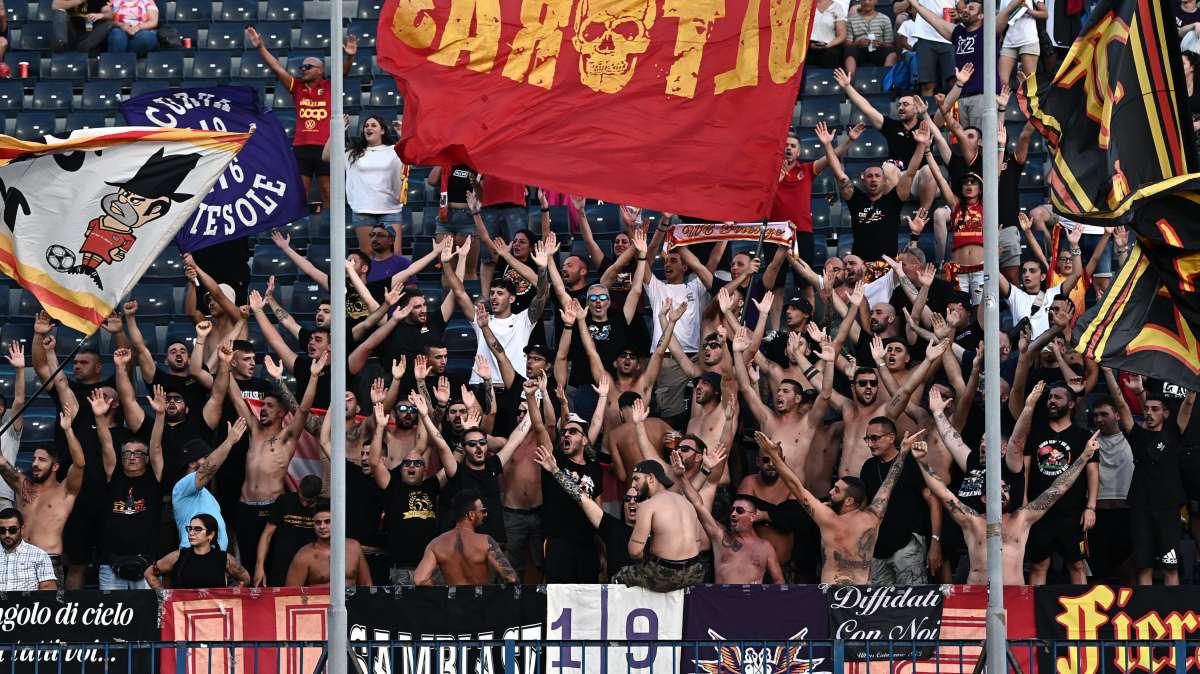 Catanzaro, os torcedores acreditam: mais de 900 estarão amanhã no Bentegodi de Verona