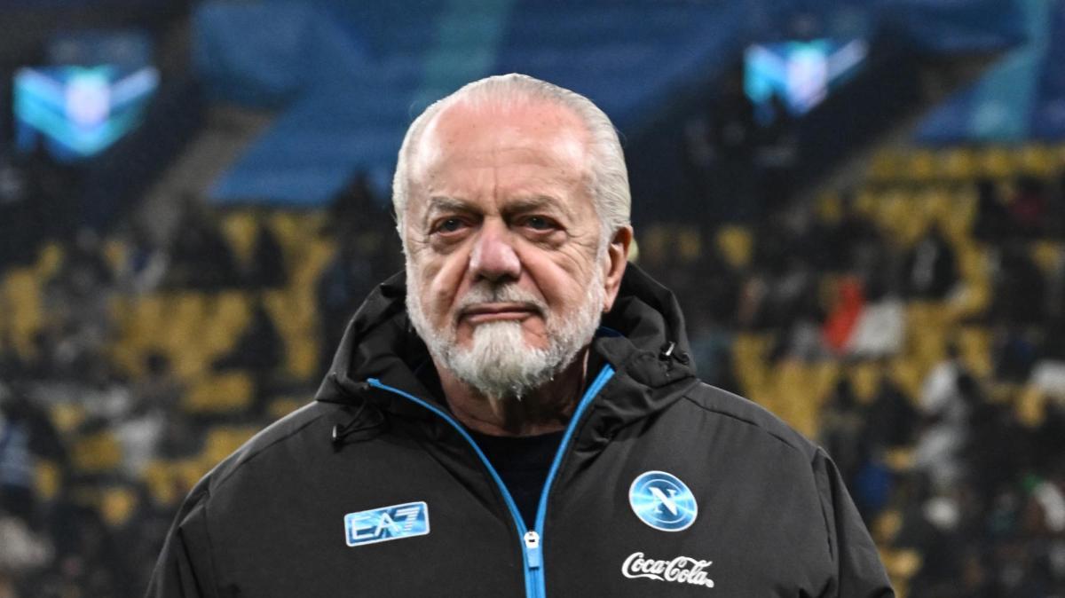 Napoli, De Laurentiis: "Mai avuto dubbi su Allegri. Finalmente si è rimesso a 3 dietro..."