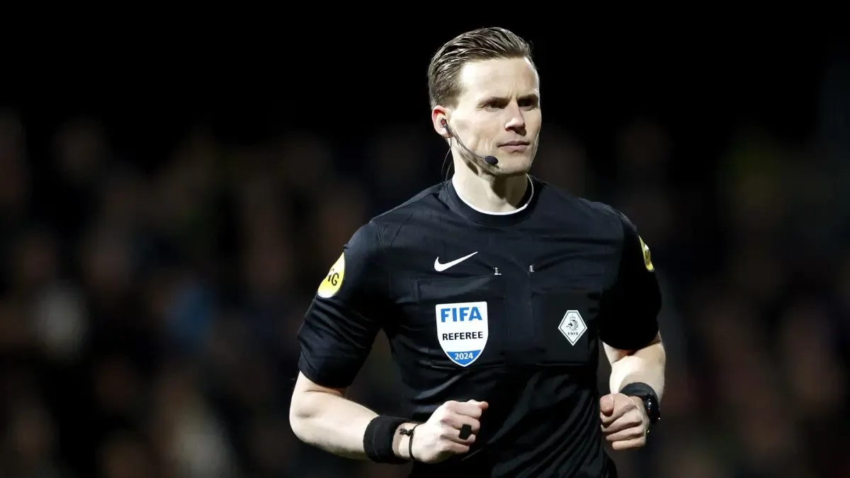 Sander Van der Ejik ist Schiedsrichter für Celta – Juventus