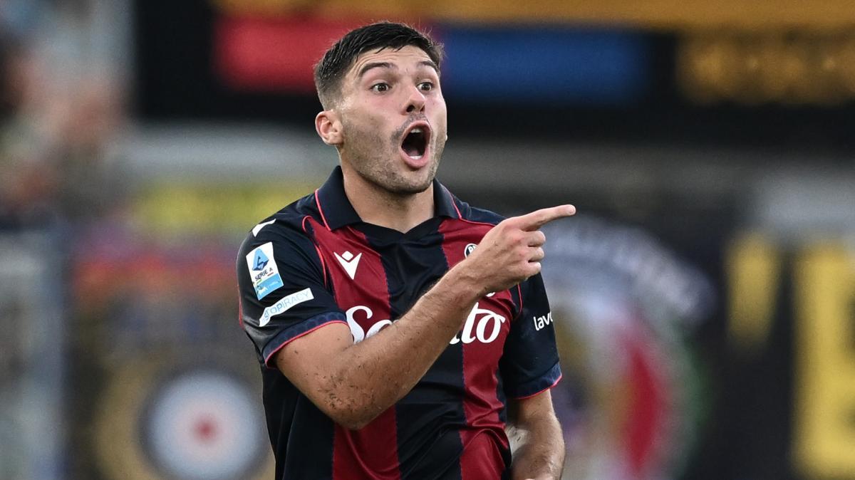 Enem kommt herein und schießt mit Bologna das 1. Tor: Lecce liegt mit 1:2 zurück, Cambiaghi ist immer noch Assistgeber