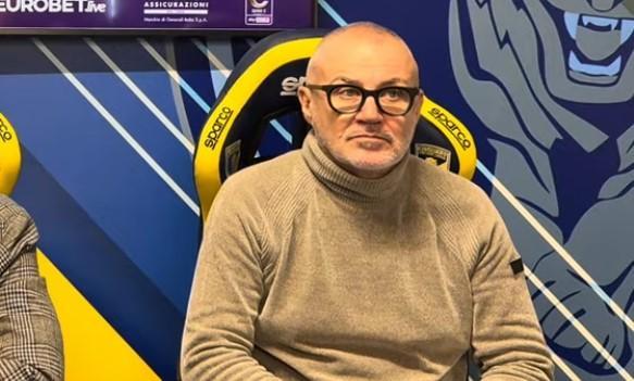 Giugliano, Di Napoli zum Abschied: Zustimmung zur Auflösung, Ersatz wird gesucht