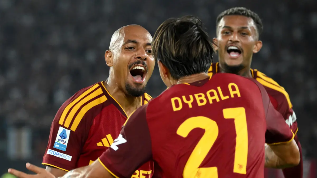 La doppietta di Malen e l'immagine della difesa del Real Madrid sono scioccanti
