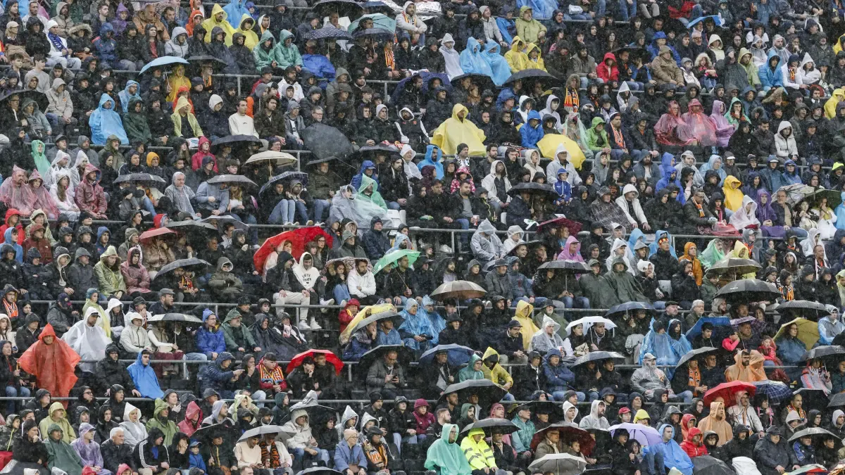Le partite di calcio di domenica a Valencia e Alicante sono sospese a causa dell'allerta rossa