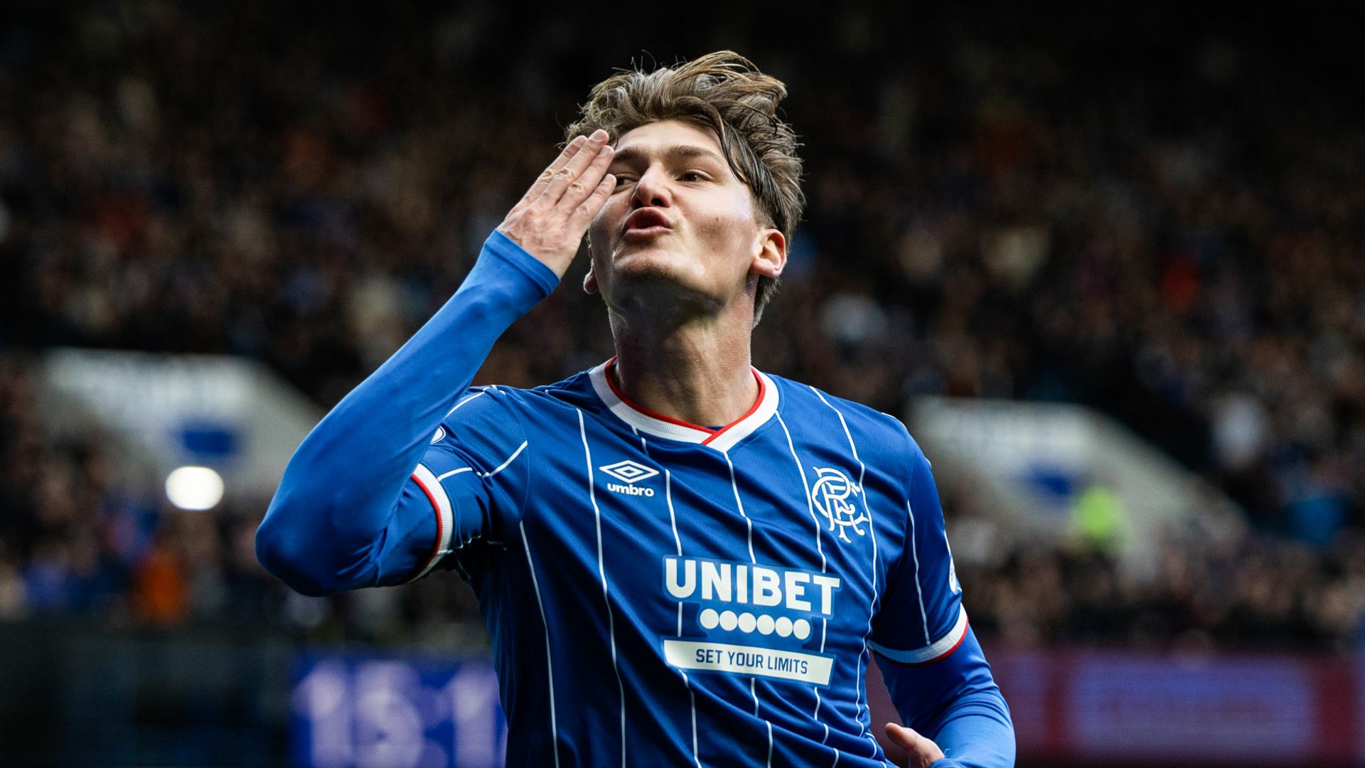 Naderi segna due volte mentre i Rangers battono Kilmarnock per passare in testa