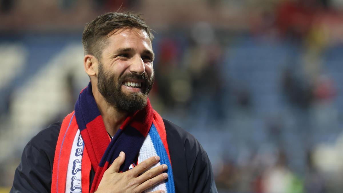 Leonardo Pavoletti verabschiedet sich vom Fußballspielen. Nun wartet auf ihn eine Zukunft als Sportdirektor