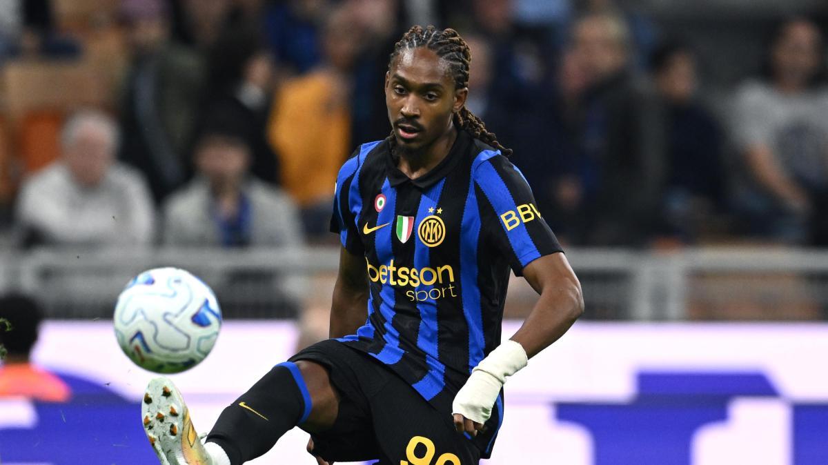 Troppa Inter, il Parma si inchina già al 45': 3-0 per i campioni d'Italia, che lanciano Spence