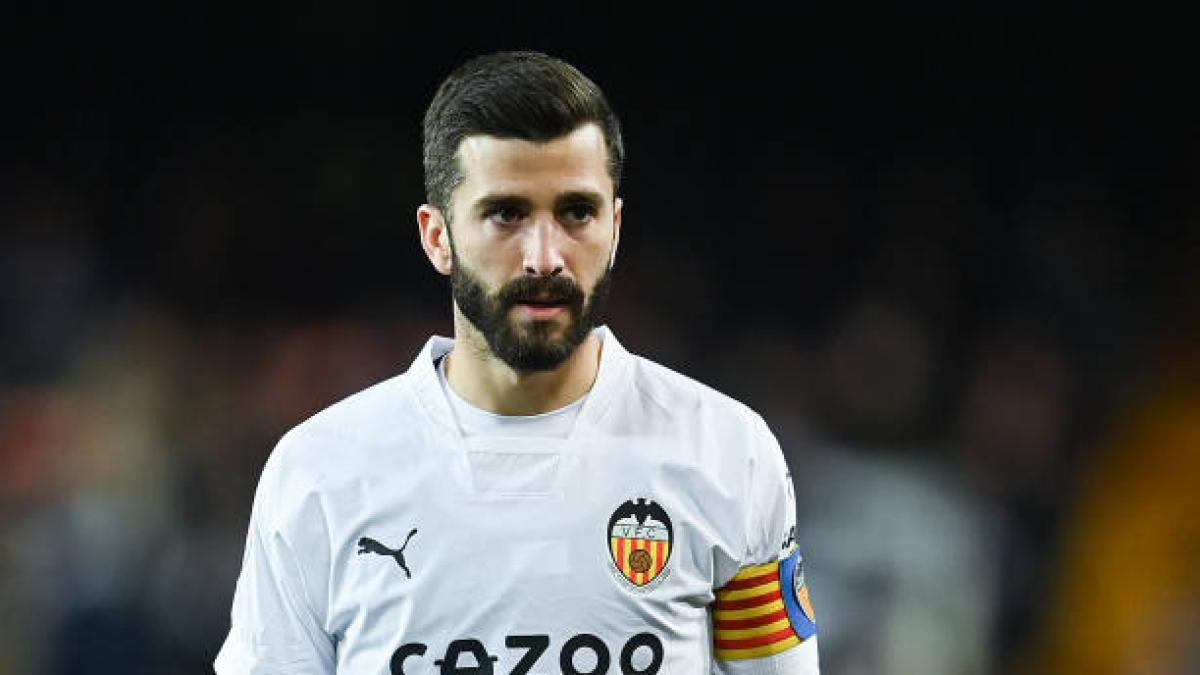 Gayà kommt auf 350 Ligaspiele mit Valencia und überholt Albelda