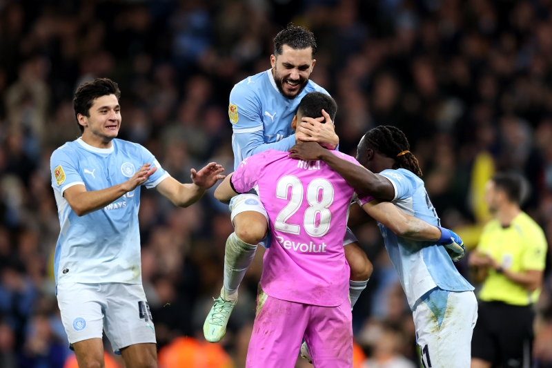 Il Manchester City batte il Brighton in forma ai rigori dopo aver recuperato due volte... avanzando ai quarti di finale della Coppa Carabao