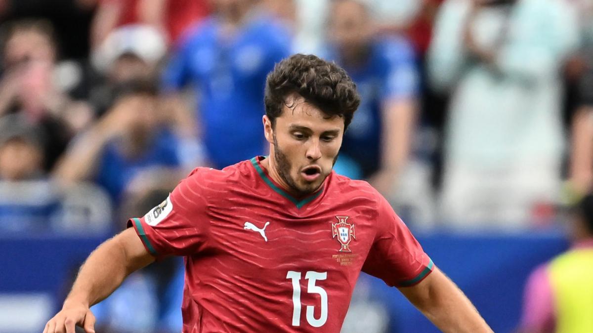 باريس سان جيرمان ولويس إنريكي يمجد زائير إيمري: جواو نيفيز يبدو الآن أقل أهمية