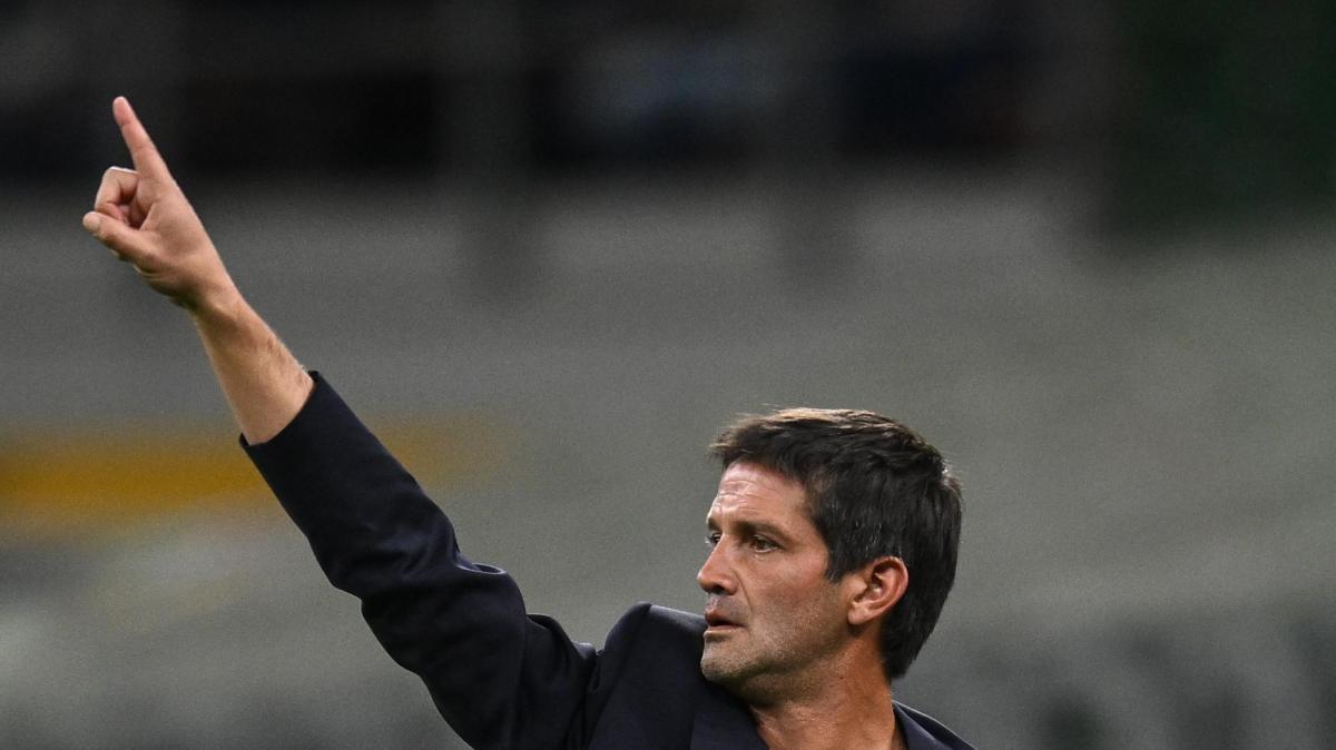 Inter, Chivu: "Dobbiamo avere l'umiltà nel capire che dobbiamo fare un certo tipo di partite in Champions. C'è tanto da lavorare"