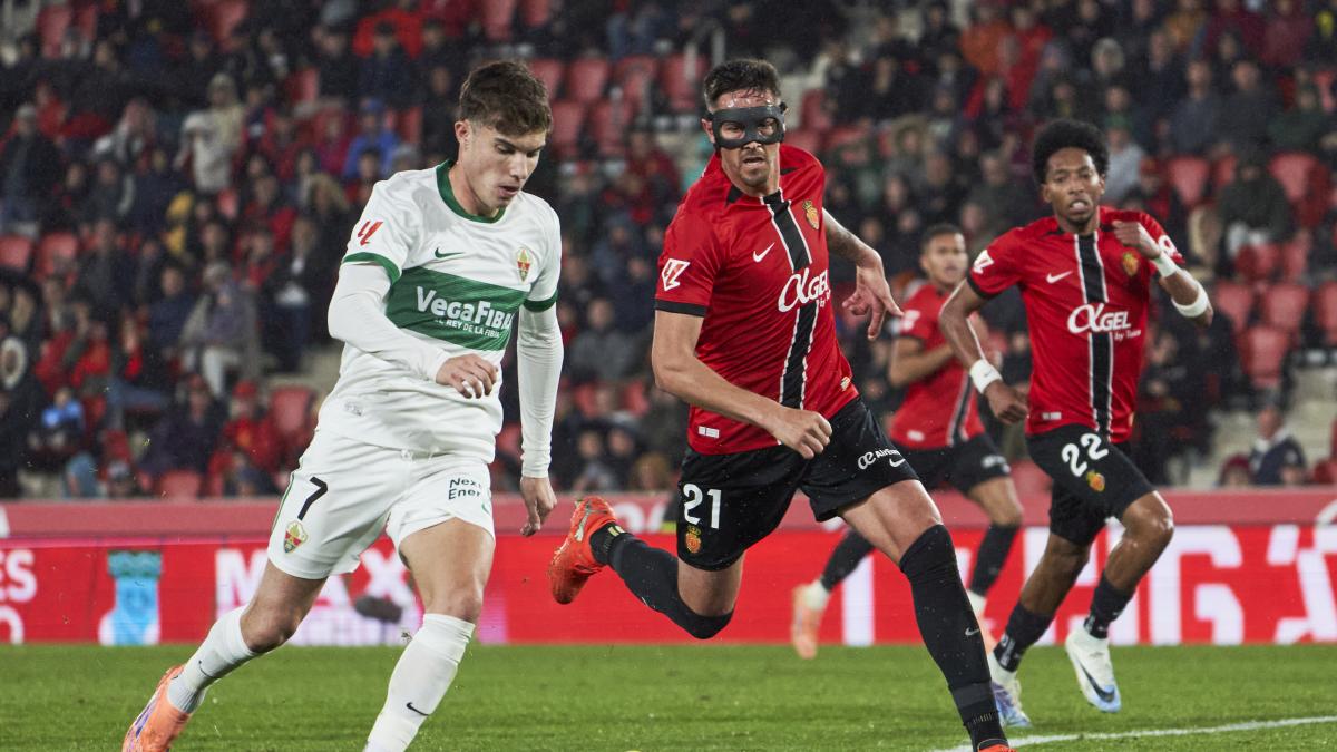 Yago de Santiago rejoint le groupe pour préparer le match contre Villarreal
