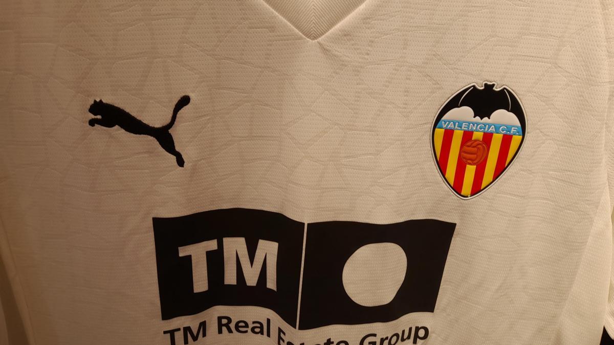 LaLiga, Valencia holt sich zurück: 2:2 gegen Racing Santander, mit etwas Bedauern