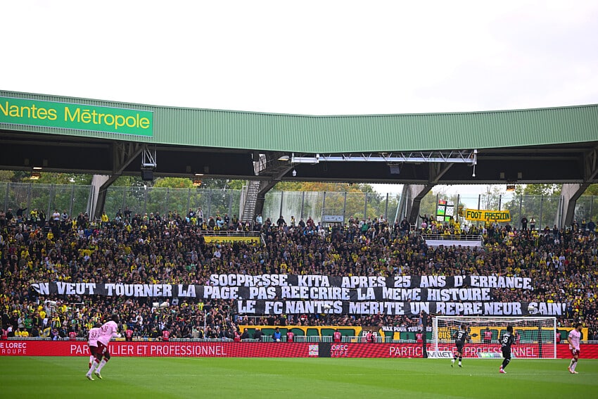 FC Nantes – Reims: die vernichtenden Banner der Loire-Brigade gegen Kita und Paulo Tavares