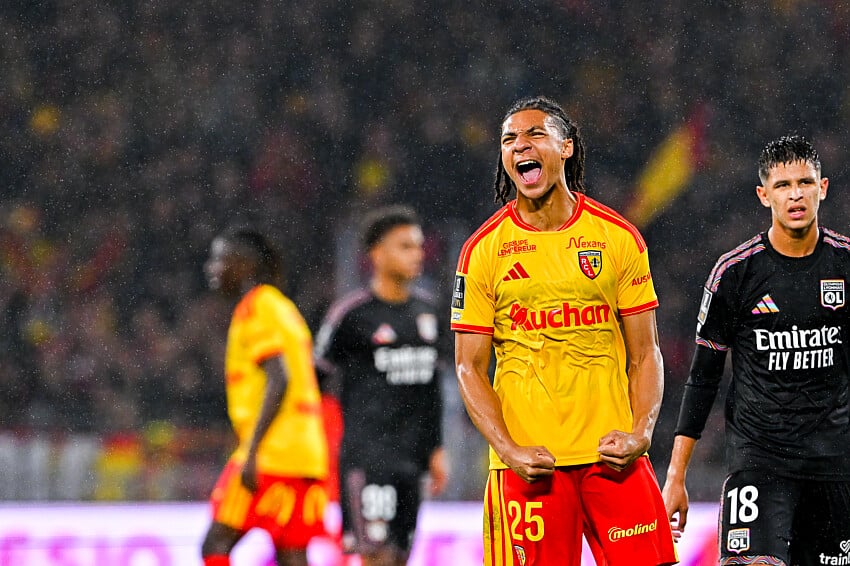 ميركاتو باريس سان جيرمان: خروج جاكيه وإرسال جانيو (RC Lens) إلى باريس!