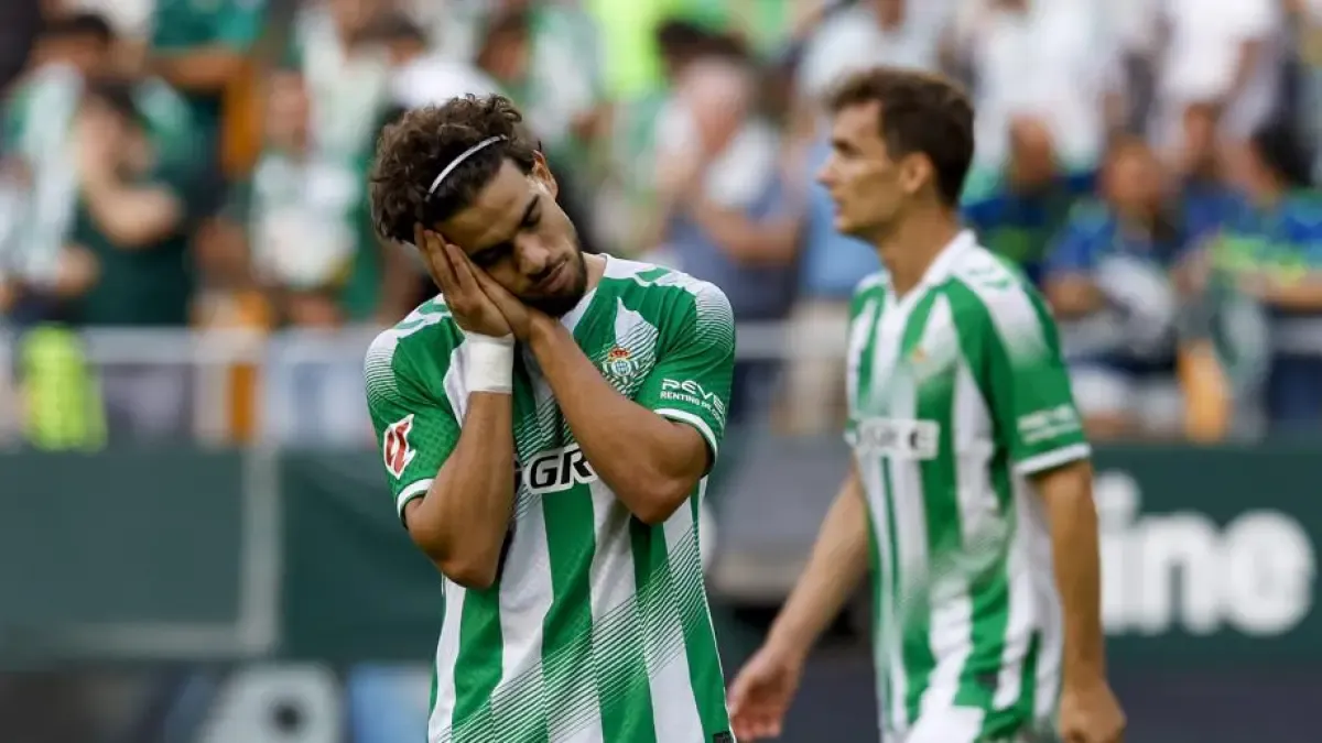 5:2: Betis besiegt Osasuna und verlässt das Liga-Podium nicht, bevor es Barça empfängt