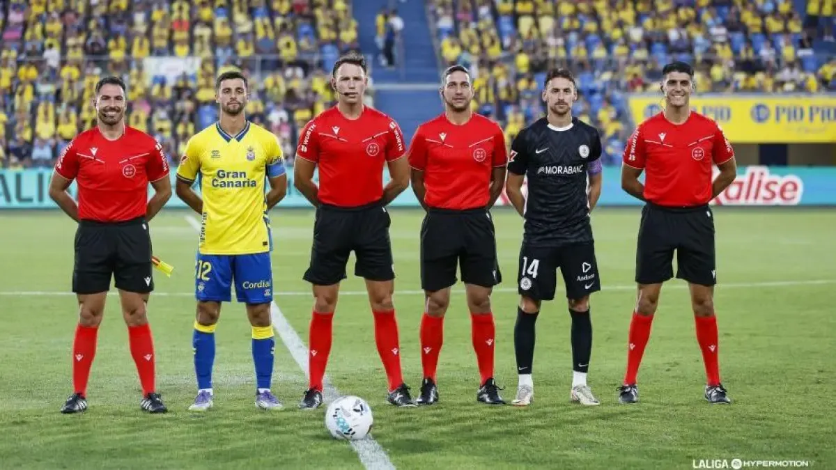 Luis Bestard, ein beispielloser Schiedsrichter für Real Sociedad und Talisman für Málaga