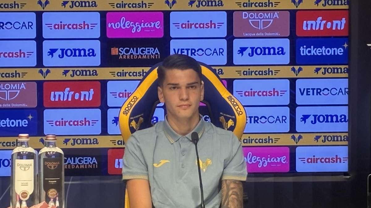 Hellas Verona, Flash-Verletzung für Cerbone. Baroni: „Bänderproblem“